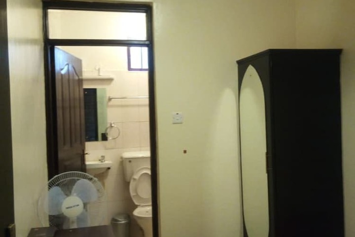 Room 15 of 24