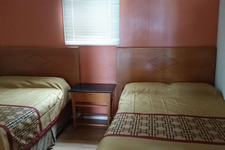 Room 17 of 25