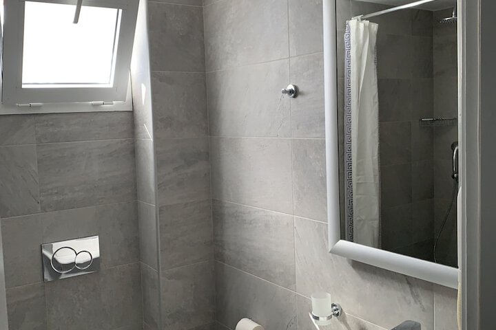 Room 14 of 61