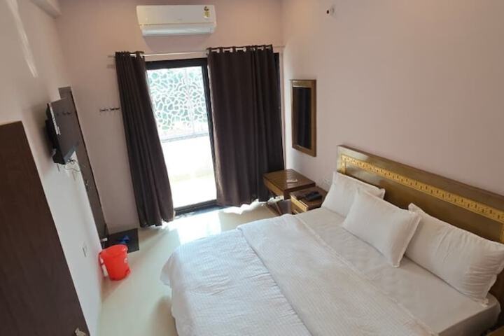 Room 22 of 40