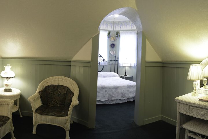 Room 8 of 52