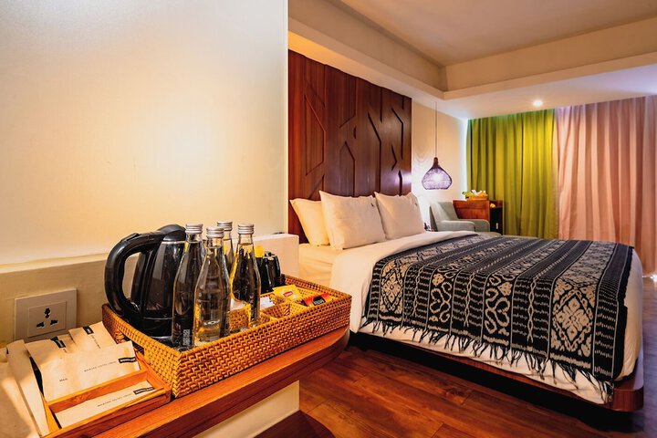 Room 6 of 48