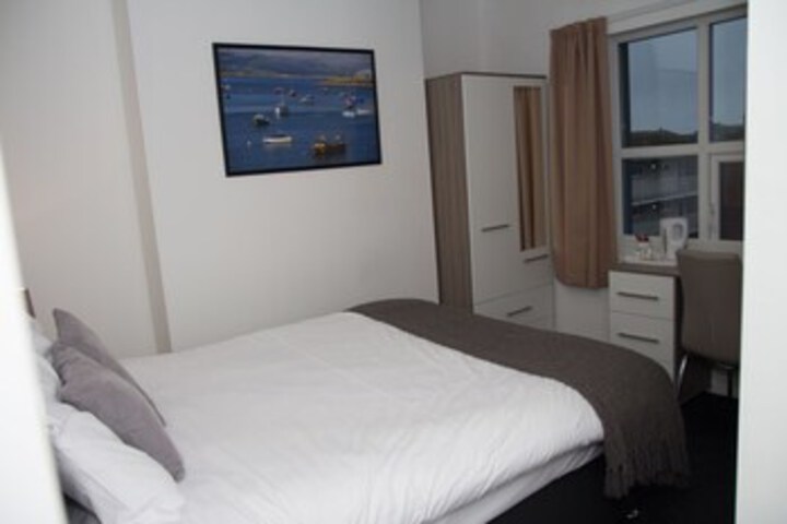 Room 33 of 36