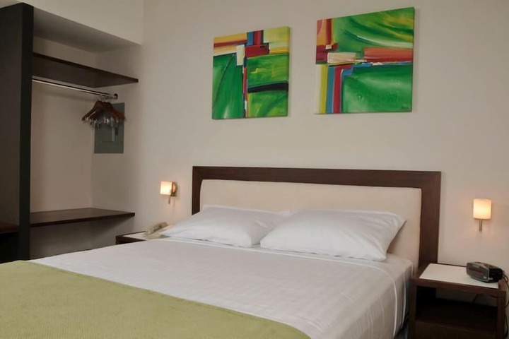 Room 26 of 111