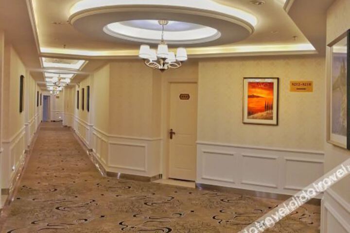Hotel Interior 15 of 23