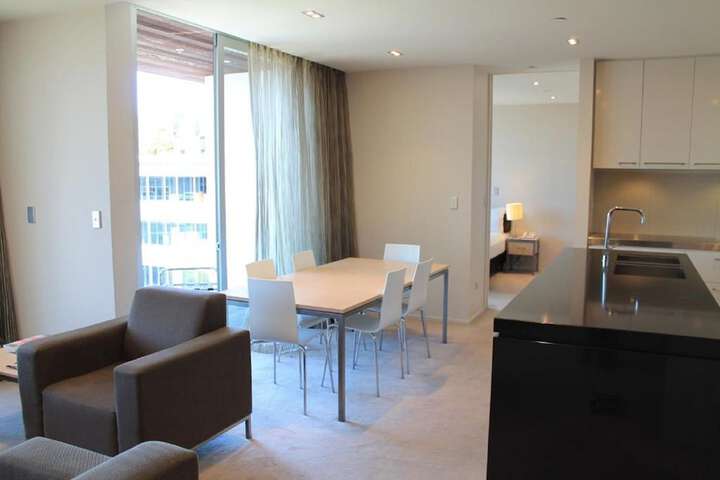 Room 8 of 27