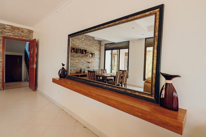 Room 7 of 34
