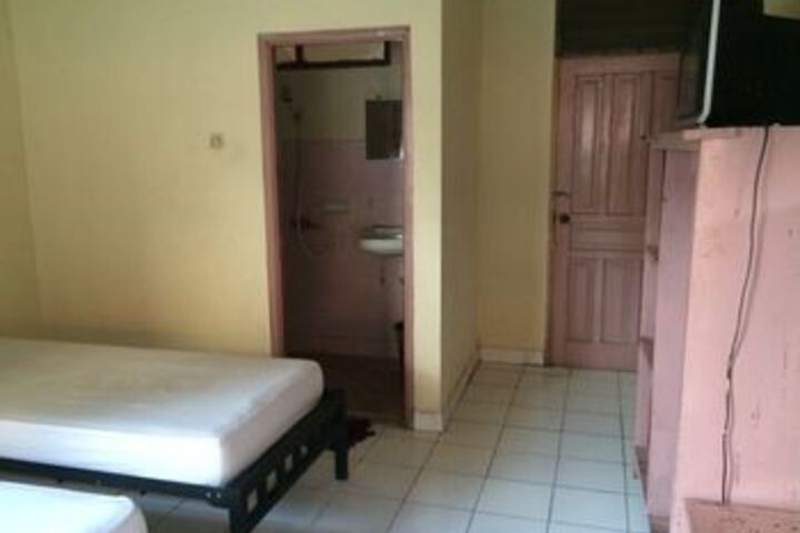 Room 15 of 22