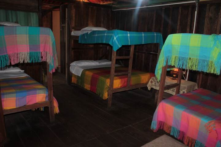 Room 7 of 28