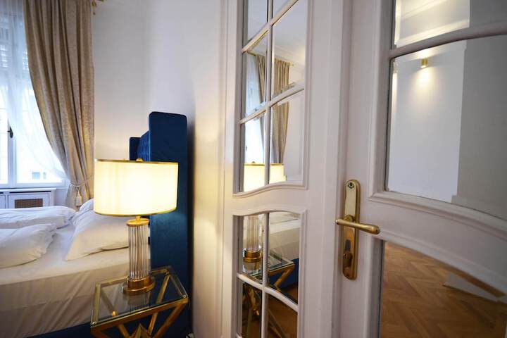 Room 18 of 49