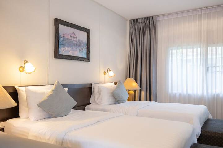 Room 47 of 159
