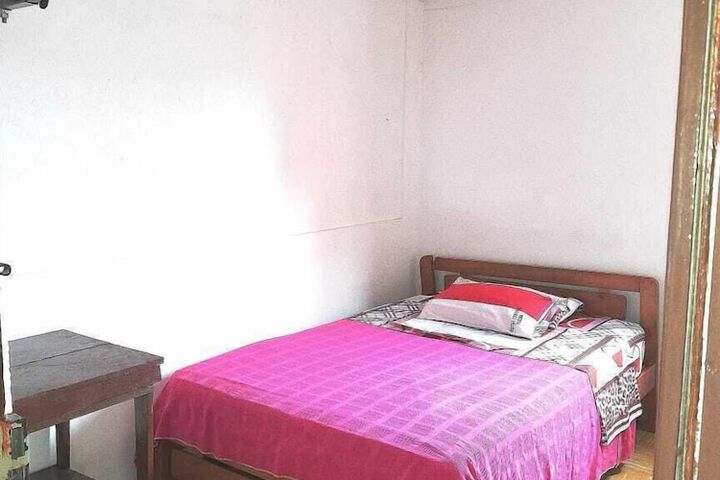 Room 6 of 46