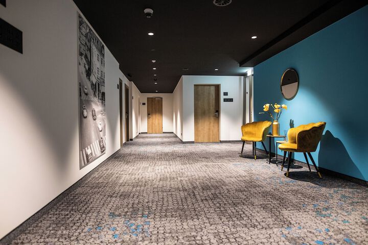 Ballroom/Hall 36 of 39