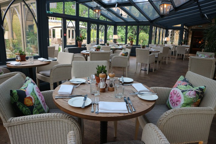Dining 98 of 143
