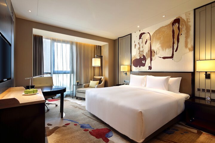 Room 5 of 38