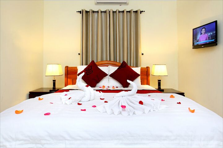 Room 3 of 23
