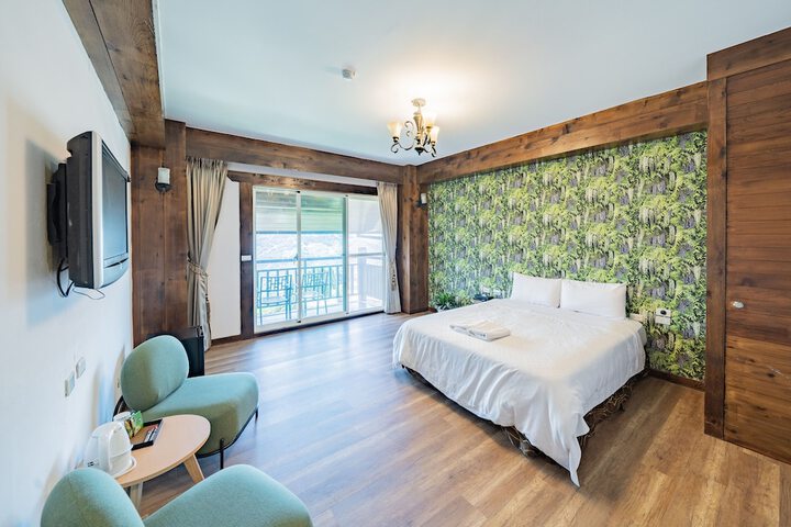 Room 15 of 146