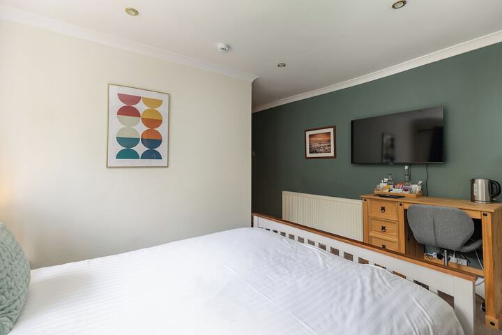 Room 13 of 41