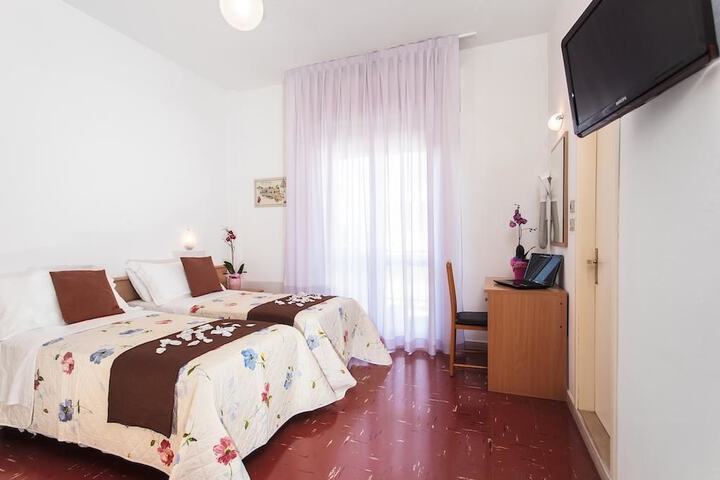Room 9 of 57