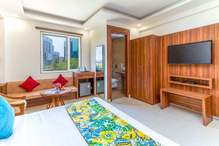 Room 16 of 44