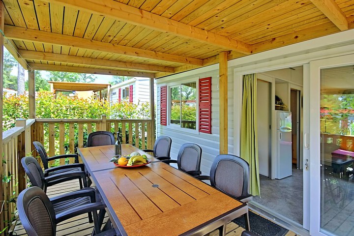 Terrace/Patio 11 of 14