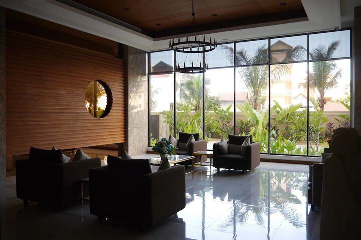 Hotel Interior 4 of 35