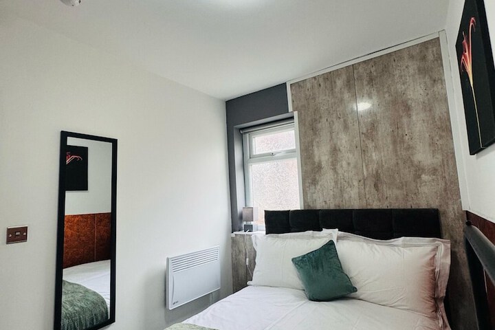 Room 4 of 26