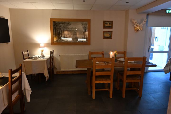 Dining 46 of 67