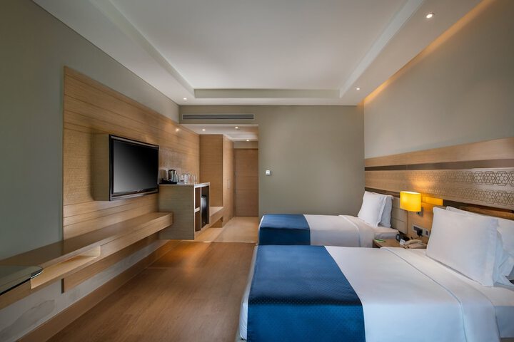 Room 7 of 47
