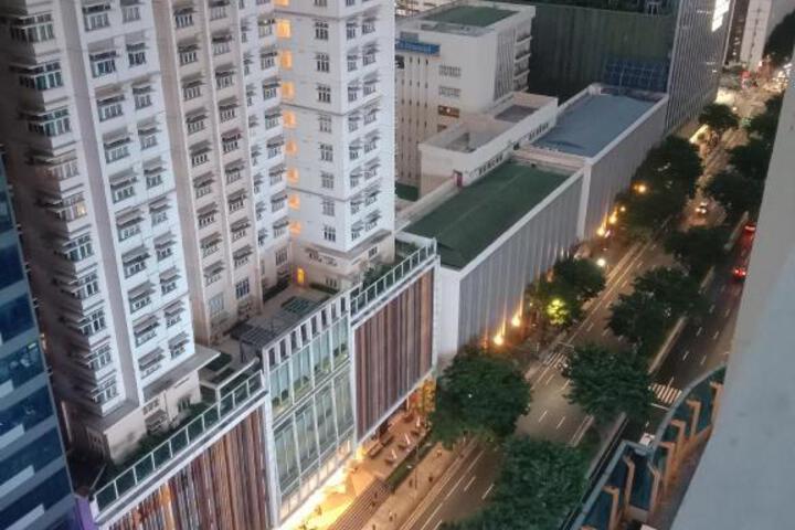 100 West Filinvest Makati