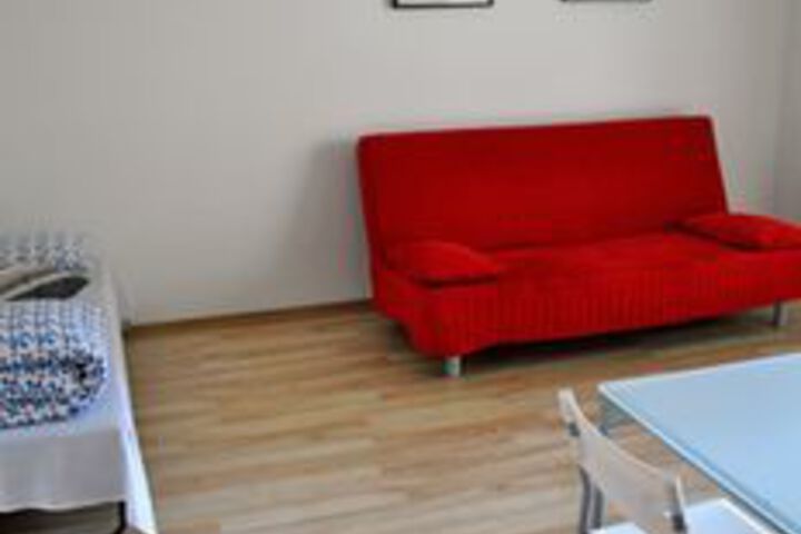 Room 35 of 35
