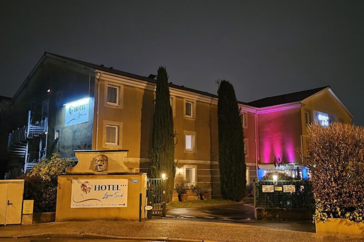 Hotel 64 of 64