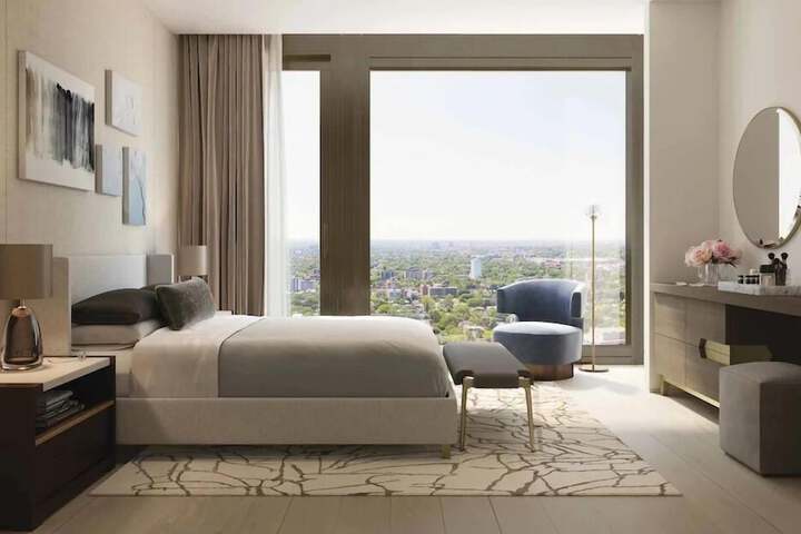 Room 35 of 136