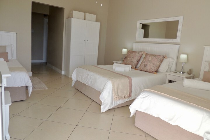 Room 12 of 60