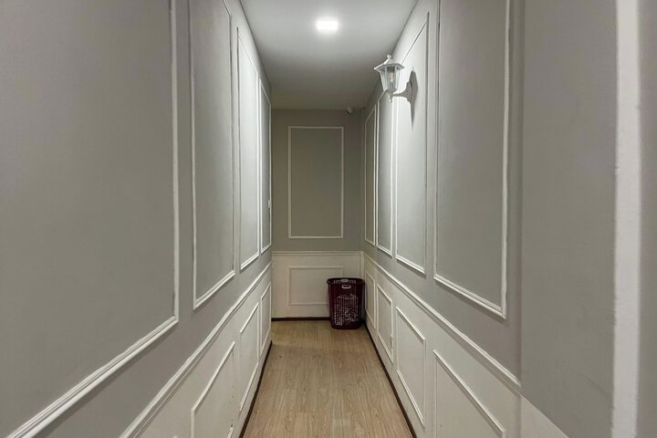 Ballroom/Hall 43 of 50