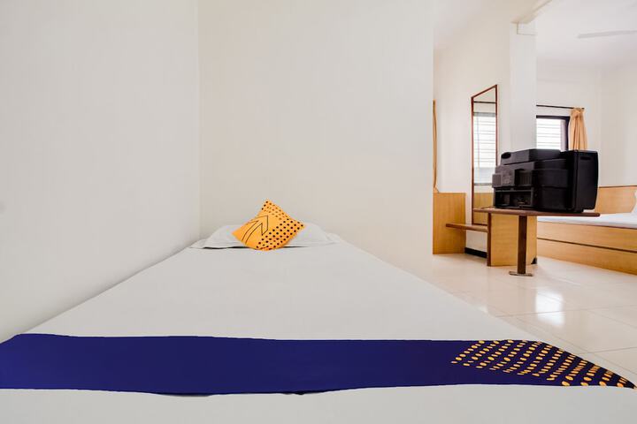 Room 25 of 26
