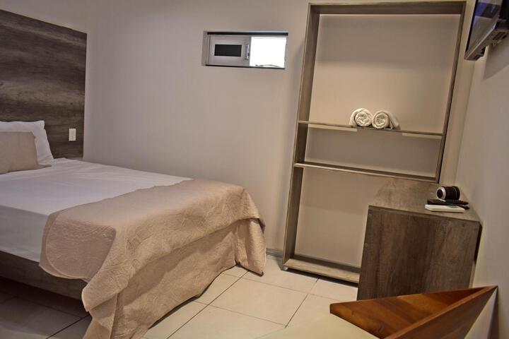 Room 6 of 35