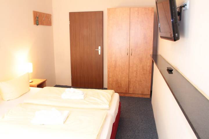 Room 5 of 56