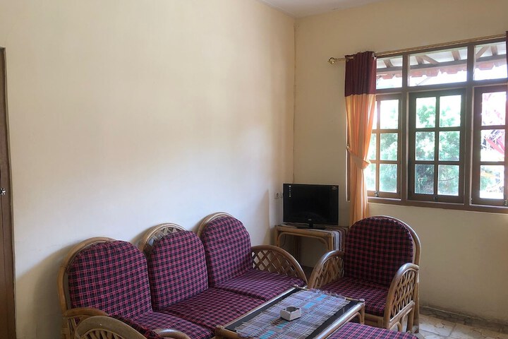 Room 11 of 21