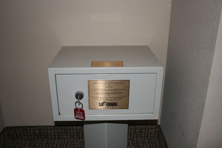 Room amenity