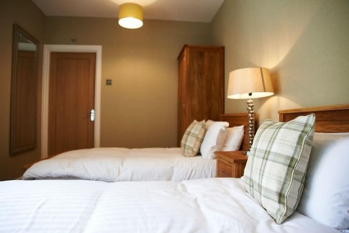 Room 34 of 51