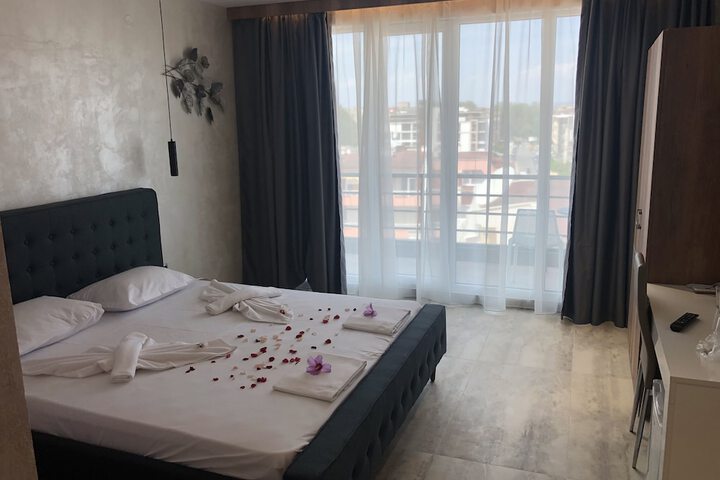 Room 28 of 134