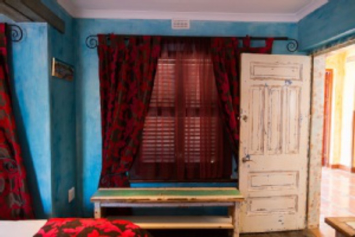 Room 152 of 252