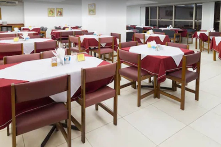 Dining 74 of 116