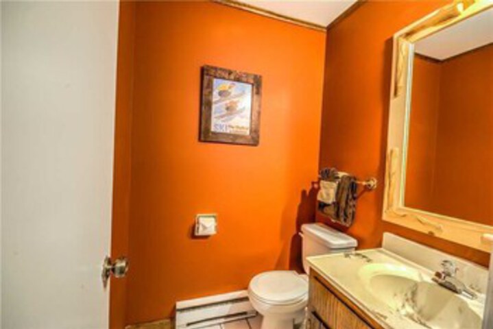 Room 3 of 48