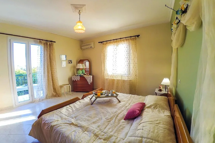 Room 5 of 29