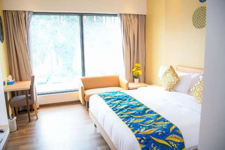 Room 4 of 22