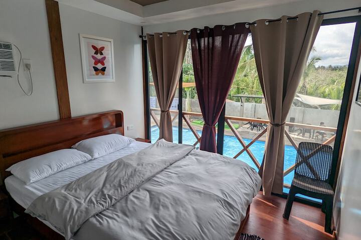 Room 4 of 41