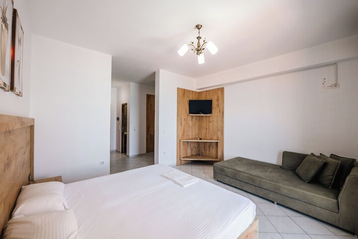 Room 15 of 88