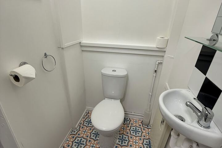 Room 2 of 14